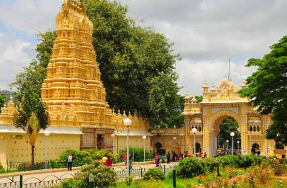 Shree Shvetha Varaha Swamy Temple, Mysuru (Mysore), Karnataka - Vushii.com Shree Shvetha Varaha Swamy Temple, Mysuru (Mysore), Karnataka - Vushii.com